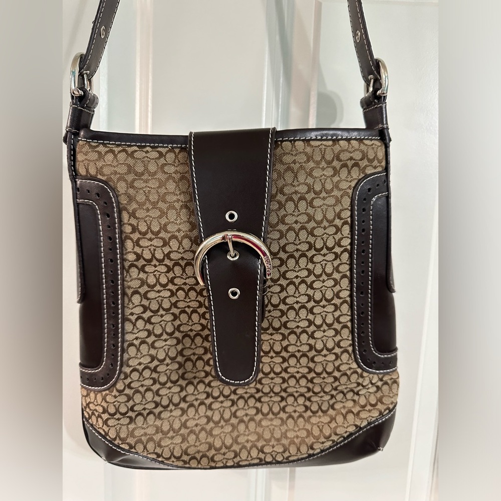 Coach Bag - Picture 3 of 12